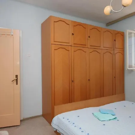 Mare - Economy 3* Sućuraj