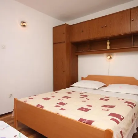 Mare - Economy Gæstehus Sućuraj