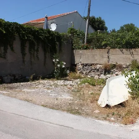 Mare - Economy Sućuraj